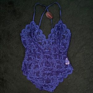 Amoroso Women's Deep Blue Lace Chemise